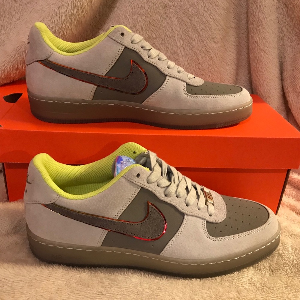 Nike Air Force One New Mens Gray Downtown Shoe